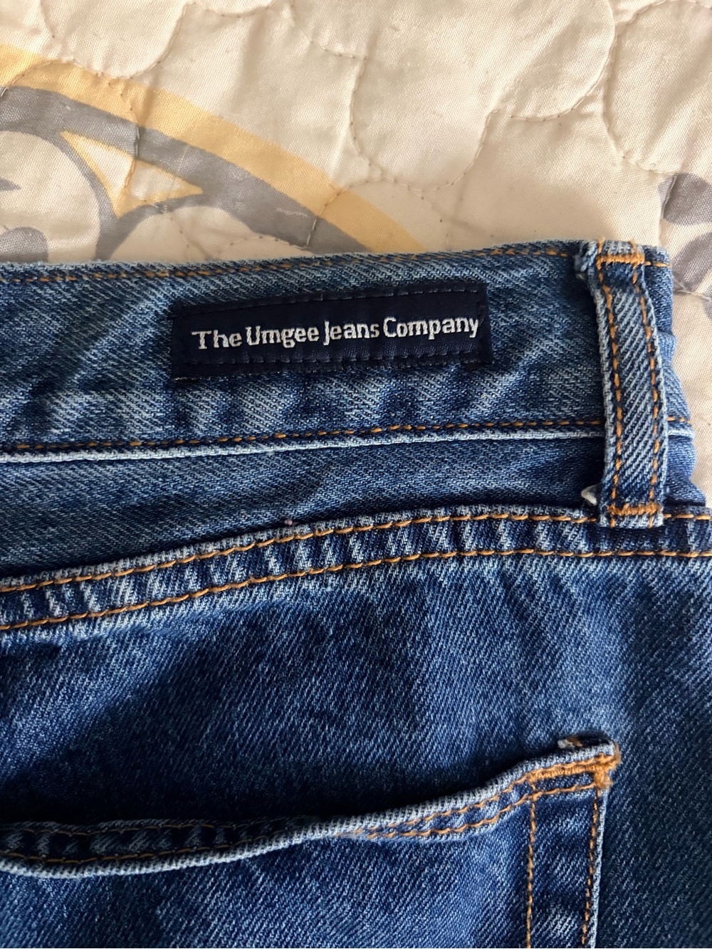 UMGEE High Waisted 5 Pocket Mom Fit Baggy Denim Jeans, Pintuck Leg, Size 32 - Picture 9 of 13
